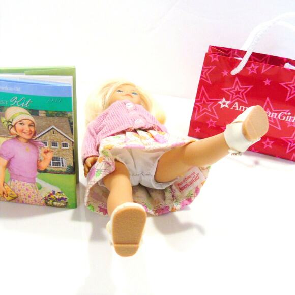 American Girl Kit Doll Mini 6.5" Cloth Body Meet Outfit Sweater Skirt Shoes Book - Picture 4 of 5
